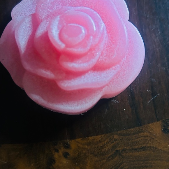 Purchase 2 or more for Free ShipBeautiful Rose Handmade Candles W/or without Wic - Picture 2 of 7